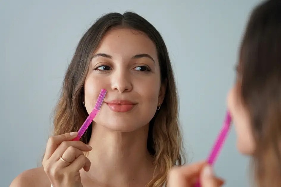 How Dermaplaning Enhances Your Skincare Routine for Glowing Skin